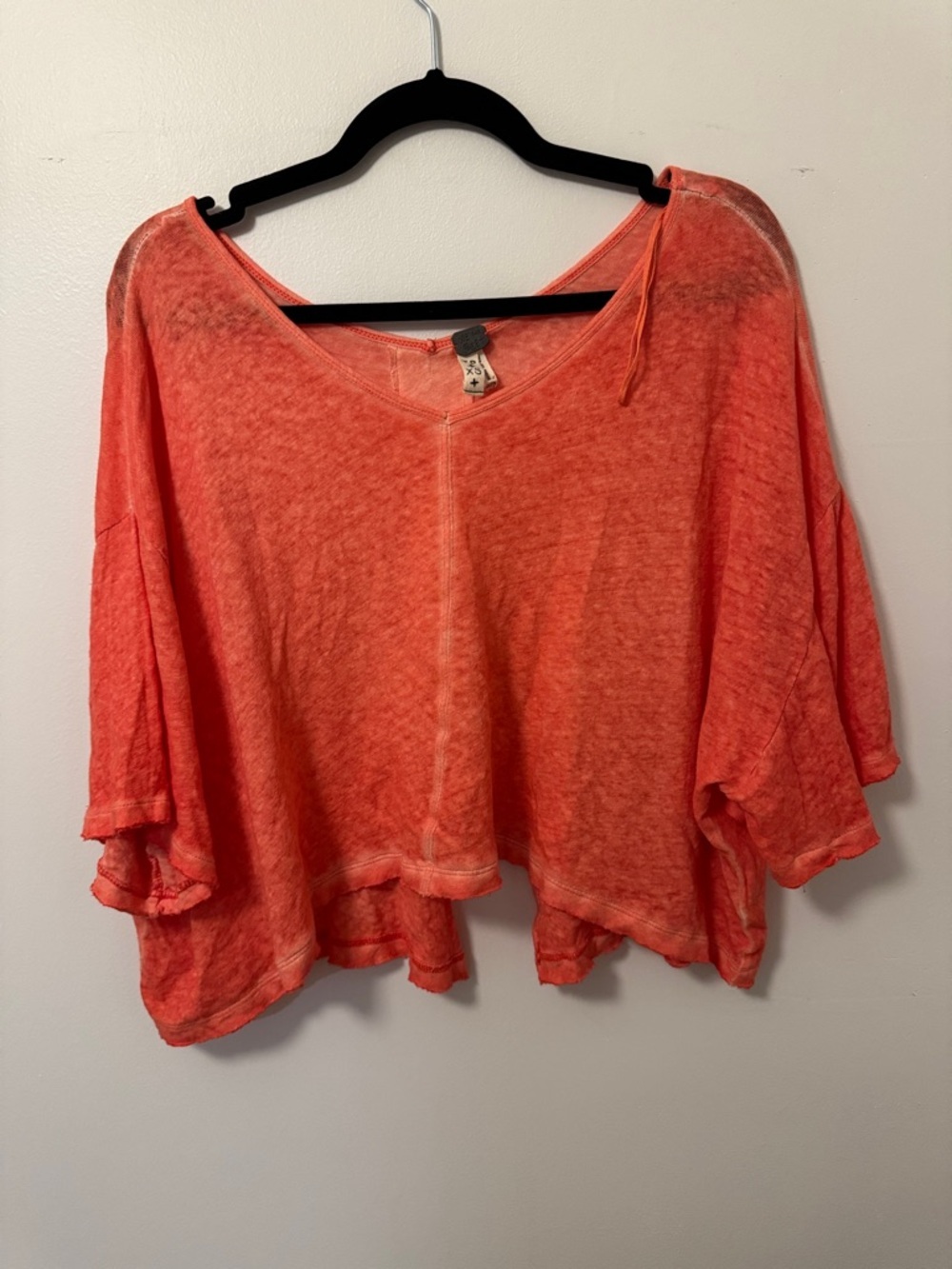 We The Free Boxy V-Neck Pullover in Coral XS